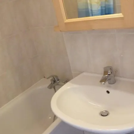 2 Pieces Avec Balcon, Depart Des Randonnees, Parking Et Ascenseur - Fr-1-573-33 Bonnevaux (Haute-Savoie)